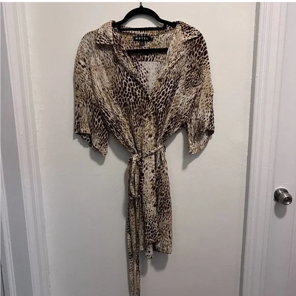 Motel Rocks | Dresses | Motel Leopard Print Shirt Dress | Poshmark